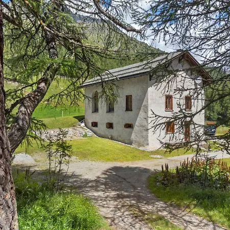 펜션 Abitaziun Acla Albanatscha -